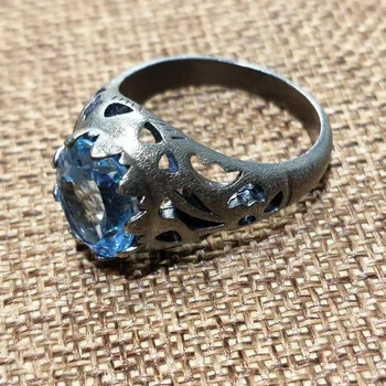 FLZB , Klasični big gemstone obroč 925 sterling silver z naravno modro nebo, topaz ovalne 10*12 mm s črno prevlečeni kul človek obroč