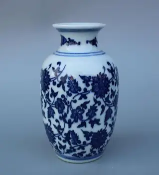 Kitajski Modri in beli porcelan, Ročno pobarvan cvet Vazo W Qianlong Znamke