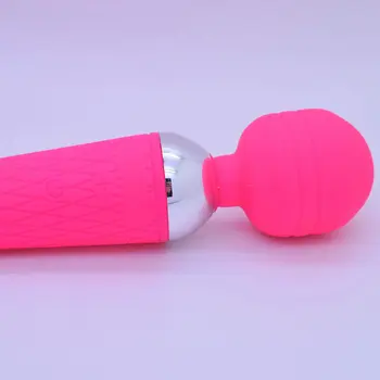 Močan Vibrator za Žensko ustni klitoris Adult Sex Igrače Osebnih Massager Čarobno Palico AV G Spot Nepremočljiva Polnilna Masaža