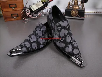 Novi italijanski modni usnjeni copati za moške slip-on moški studded loafers konicami prstov formalno obleko poročni čevlji
